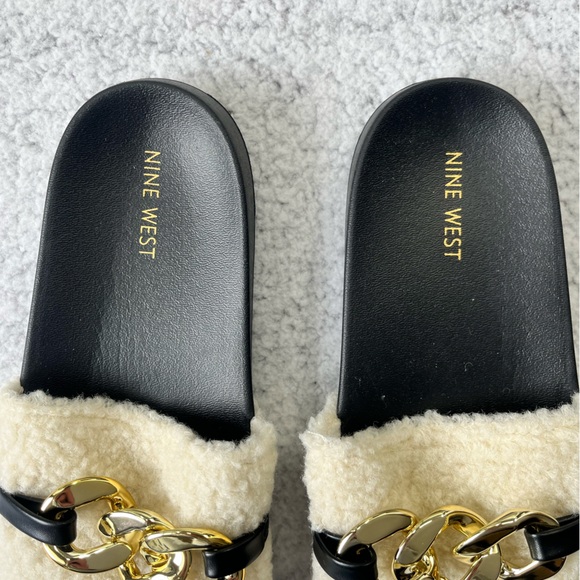 NEW Women's Nine West Cream Faux Fur Slip On Sandals Size 9 M - Picture 2 of 7